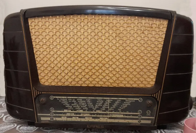 Gone Without a Goodbye: The Podcast Graveyard Nobody Warned You About